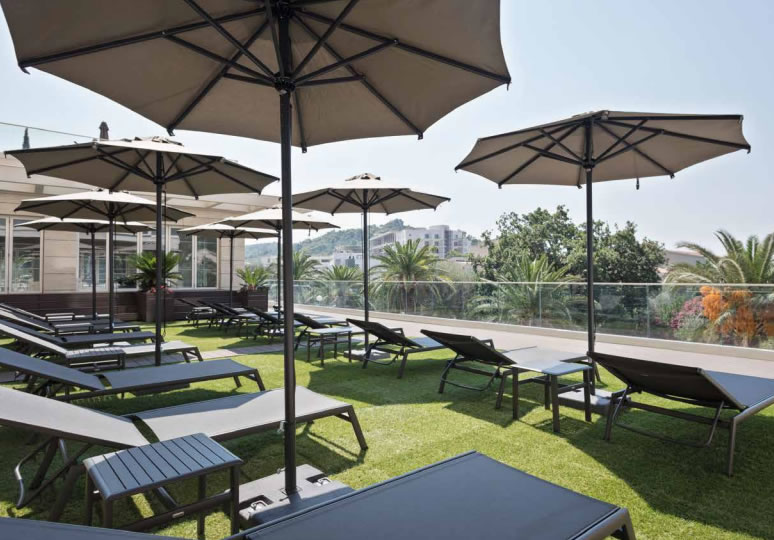 Parasol piscine hotel restaurant terrasse carré 200x300cm rectangle 2x3m 3x4m rond 3.5m